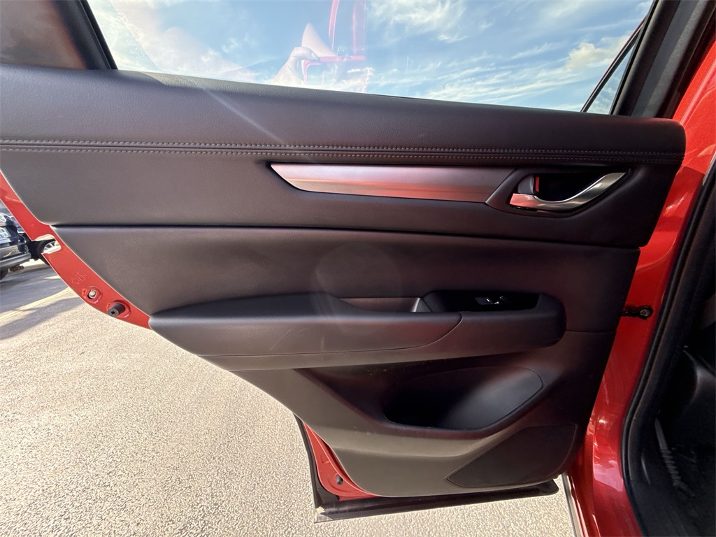 2023 Mazda CX-5 2.5 S Preferred photo 23