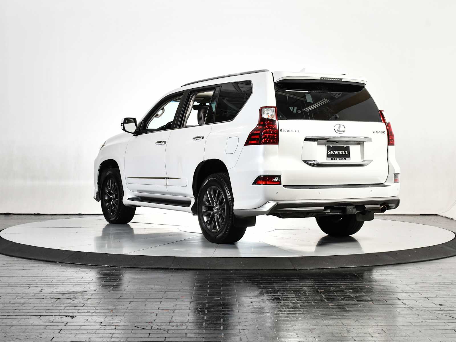2018 Lexus GX 460 Luxury photo 3