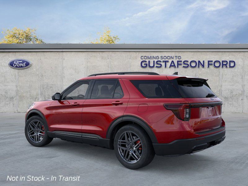 2025 Ford Explorer ST-Line photo 5