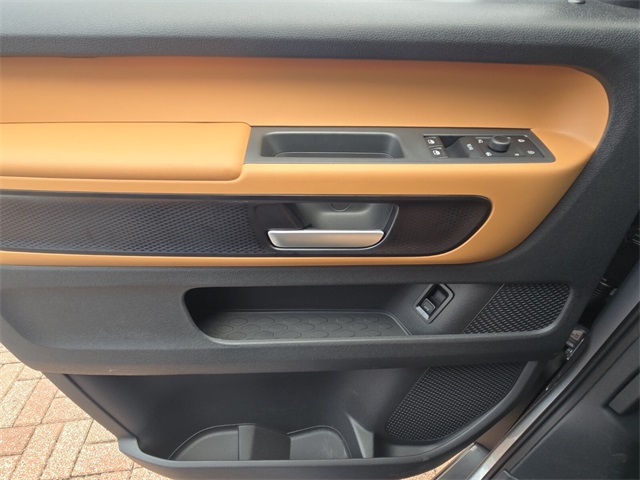 2025 Volkswagen ID. Buzz Pro S photo 14