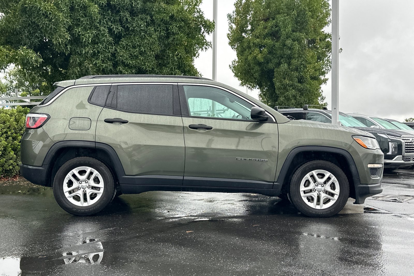 2020 Jeep Compass Sport photo 3