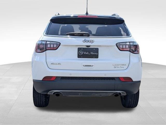 2023 Jeep Compass Limited photo 3