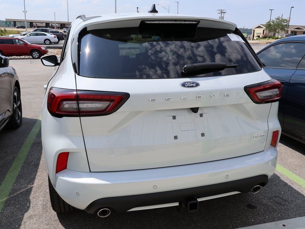 2025 Ford Escape ST-Line Elite photo 6