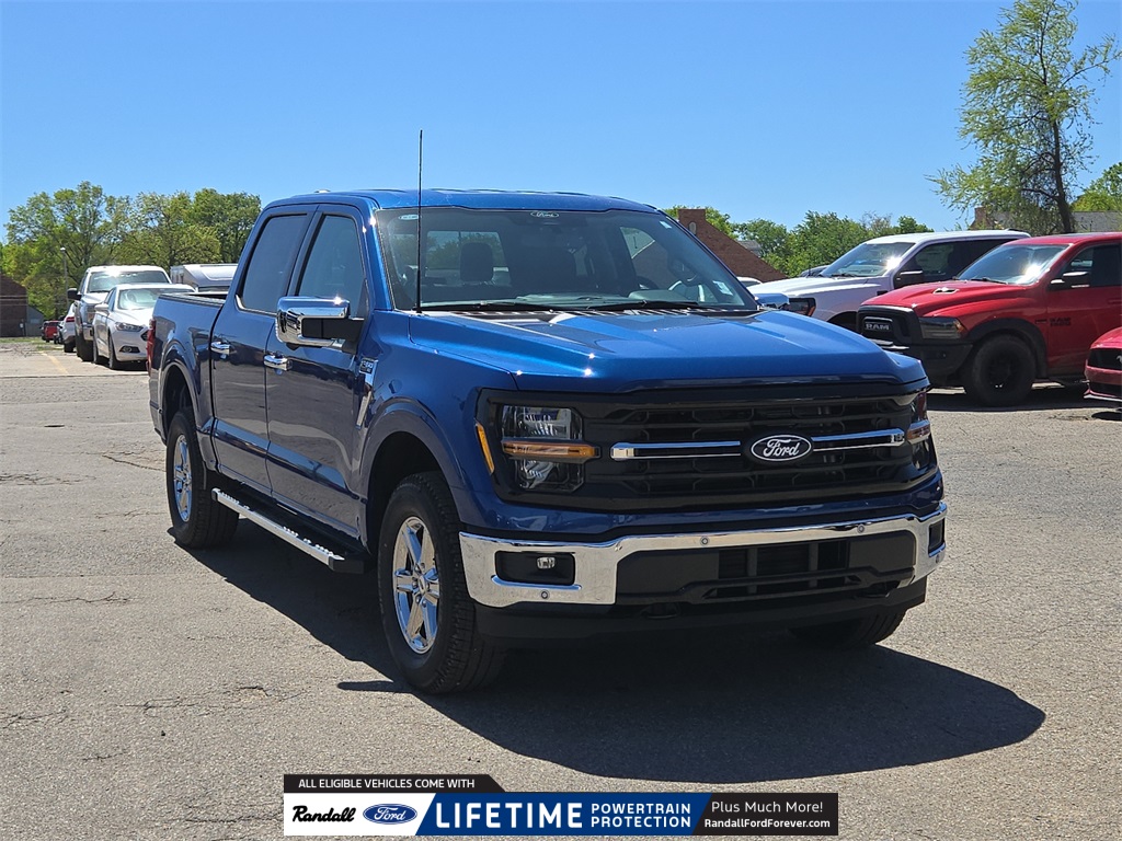 2025 Ford F-150 XLT's photo