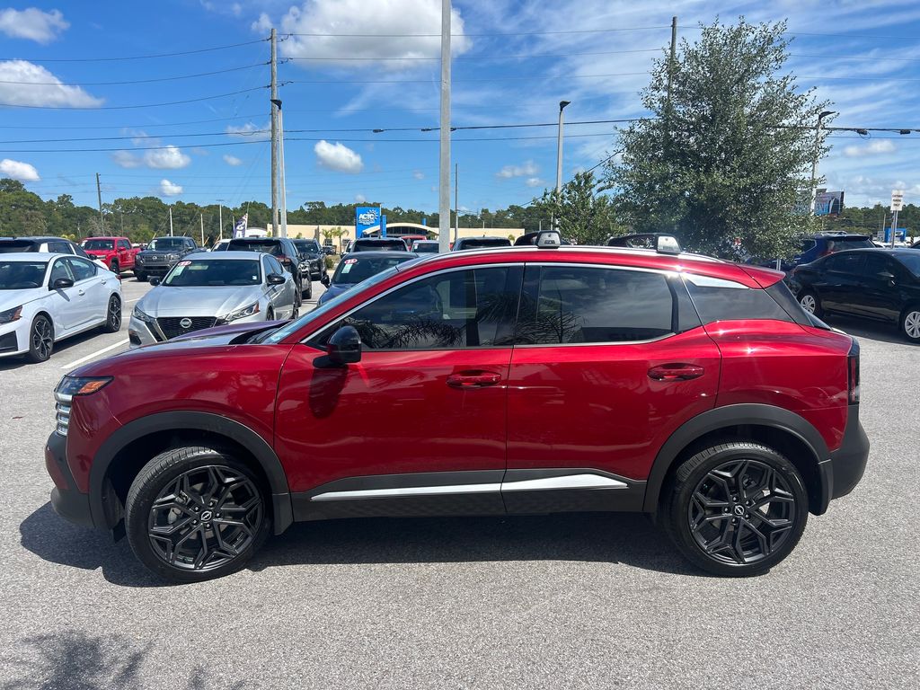 2026 Nissan Kicks SR photo 2