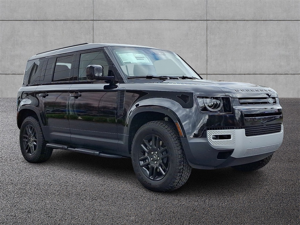2025 Land Rover Defender 110 S photo 2