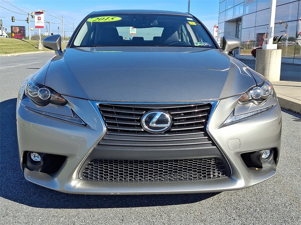 2015 Lexus IS 350 photo 3