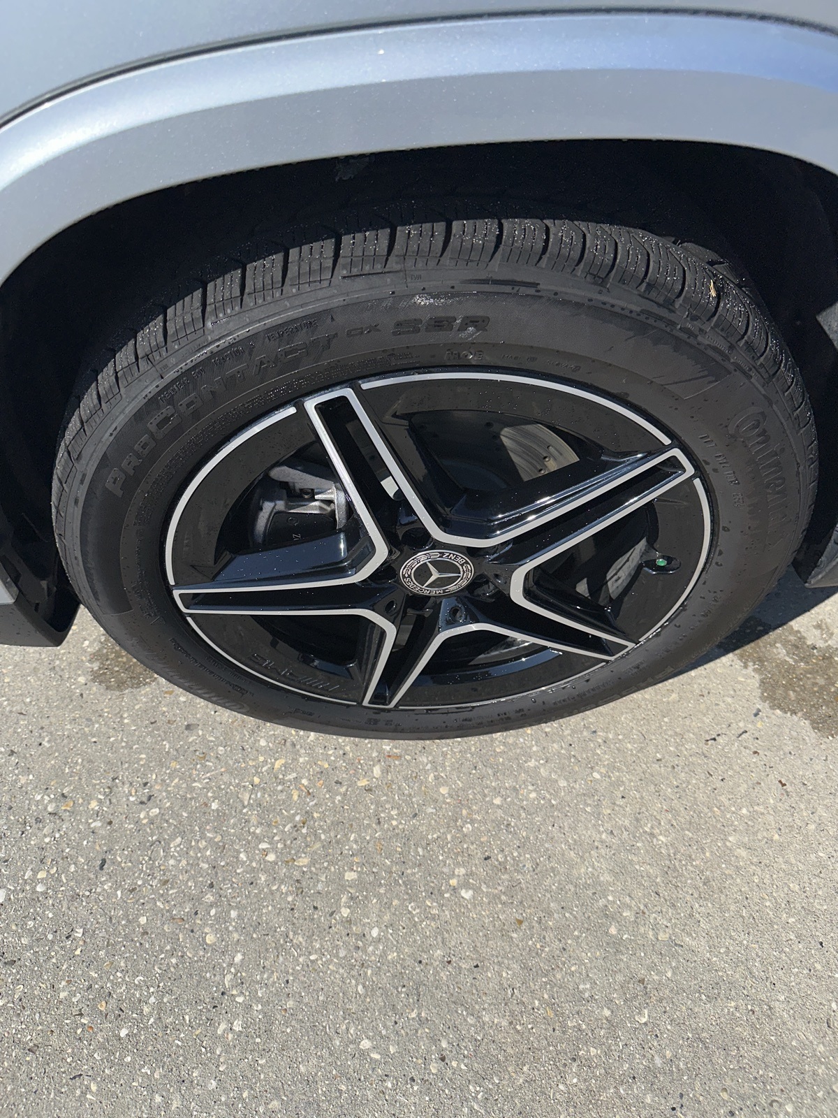 2025 Mercedes Benz GLA 250 photo 2