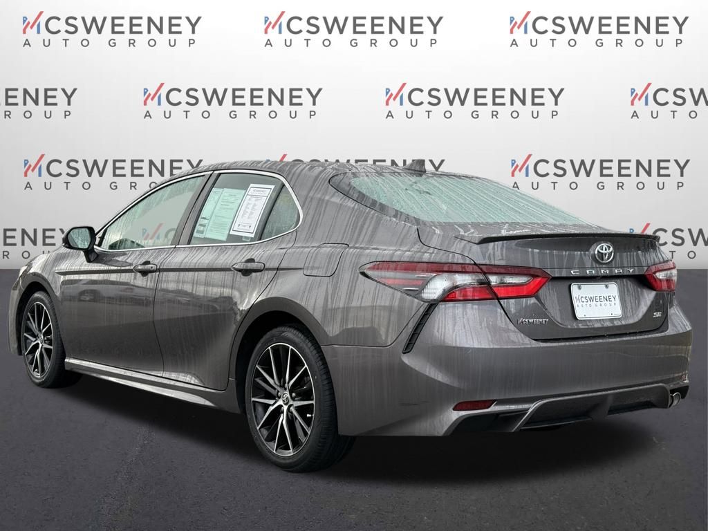 2024 Toyota Camry SE photo 3