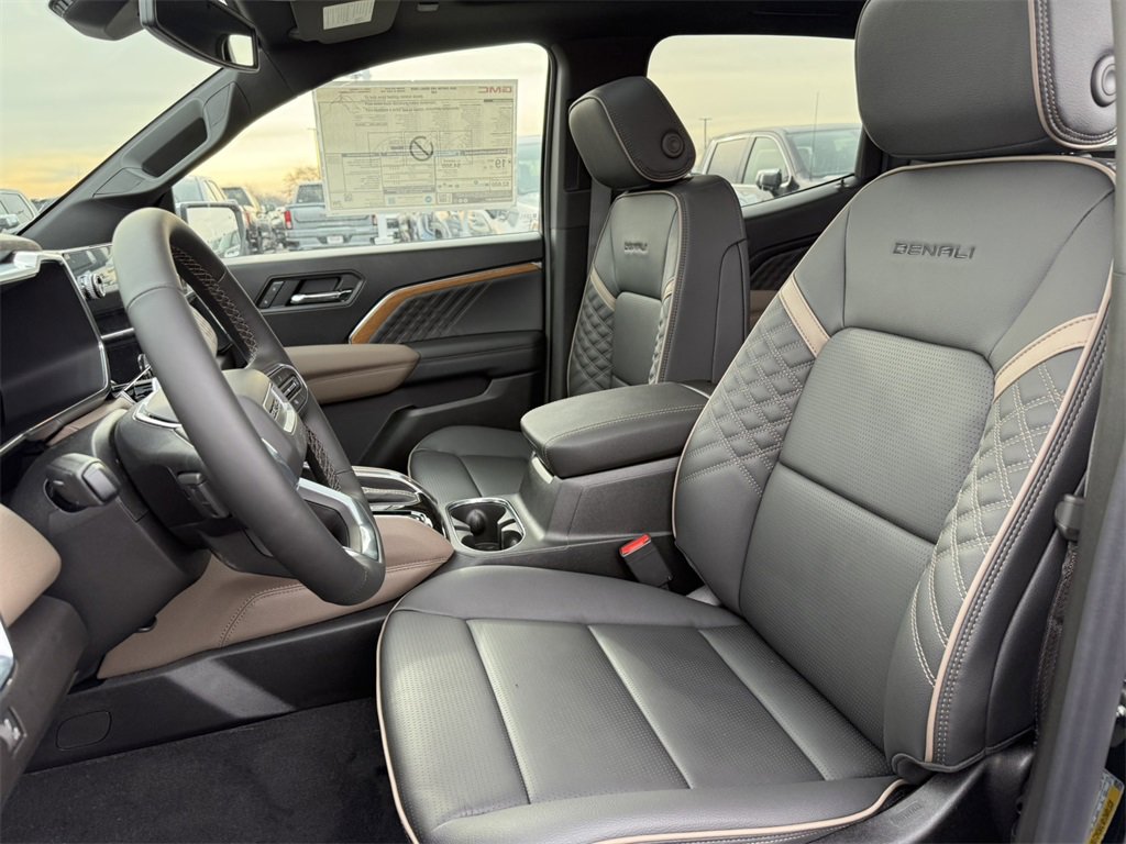 2026 GMC CANYON - Image 15