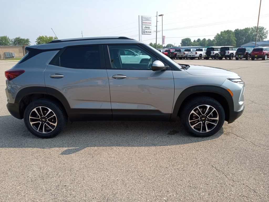 2024 Chevrolet Trailblazer LT photo 5