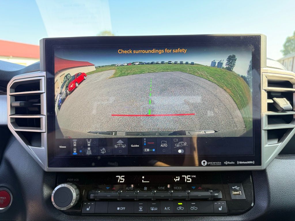 2022 Toyota Tundra SR5 photo 10