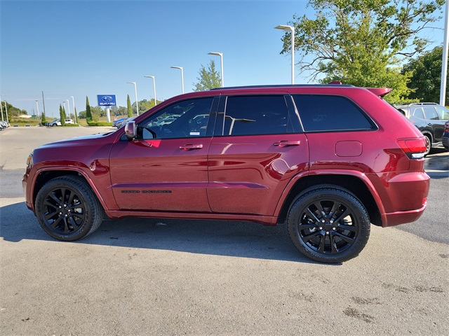 2020 Jeep Grand Cherokee Altitude photo 4