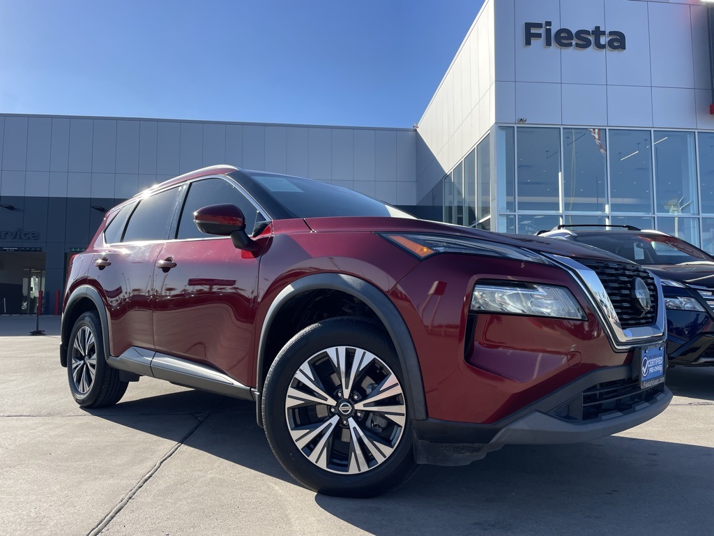 2021 Nissan Rogue SV's photo