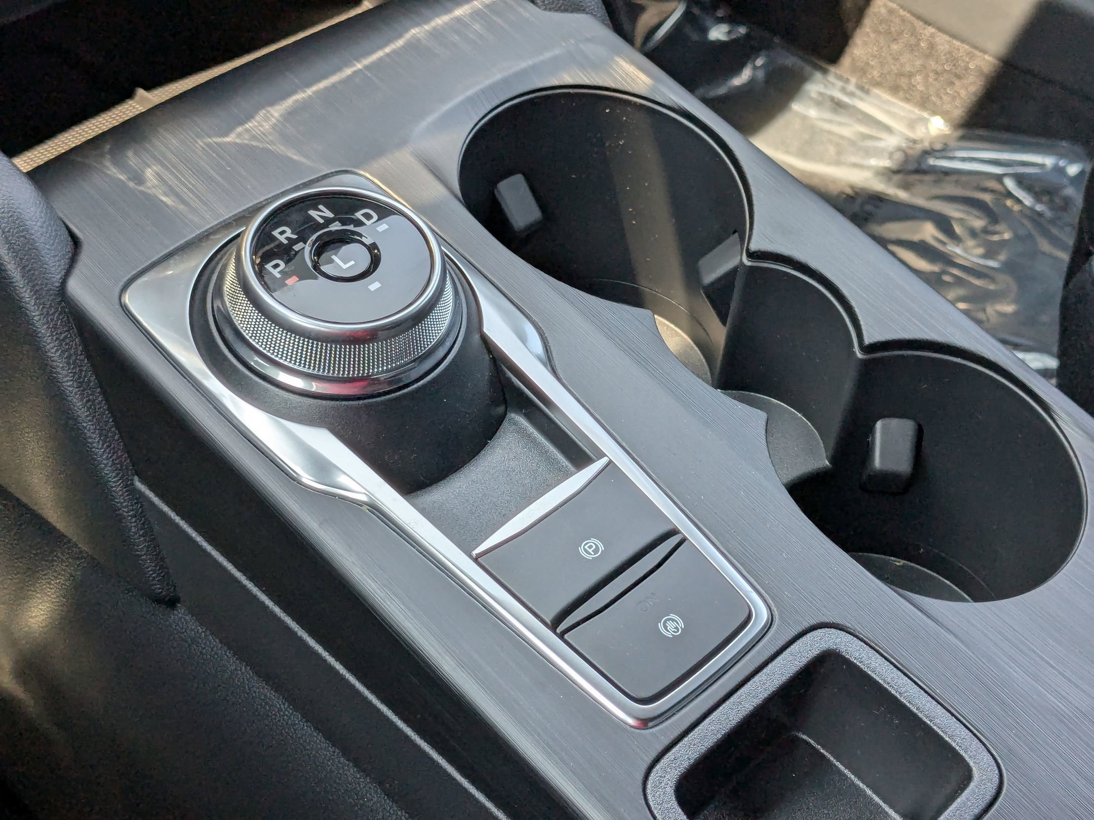 2025 Ford Escape ST-Line photo 23