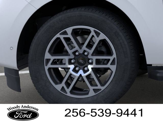 2025 Ford Expedition photo 16