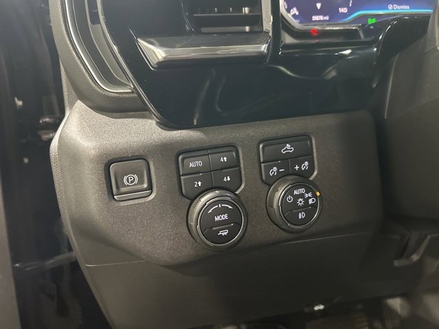 2022 Chevrolet Silverado 1500 RST photo 13