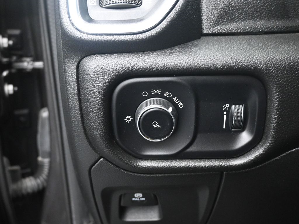 2024 Ram 1500 Laramie photo 19