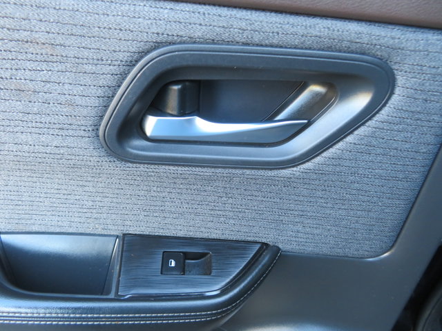 2021 Nissan Rogue SV photo 14