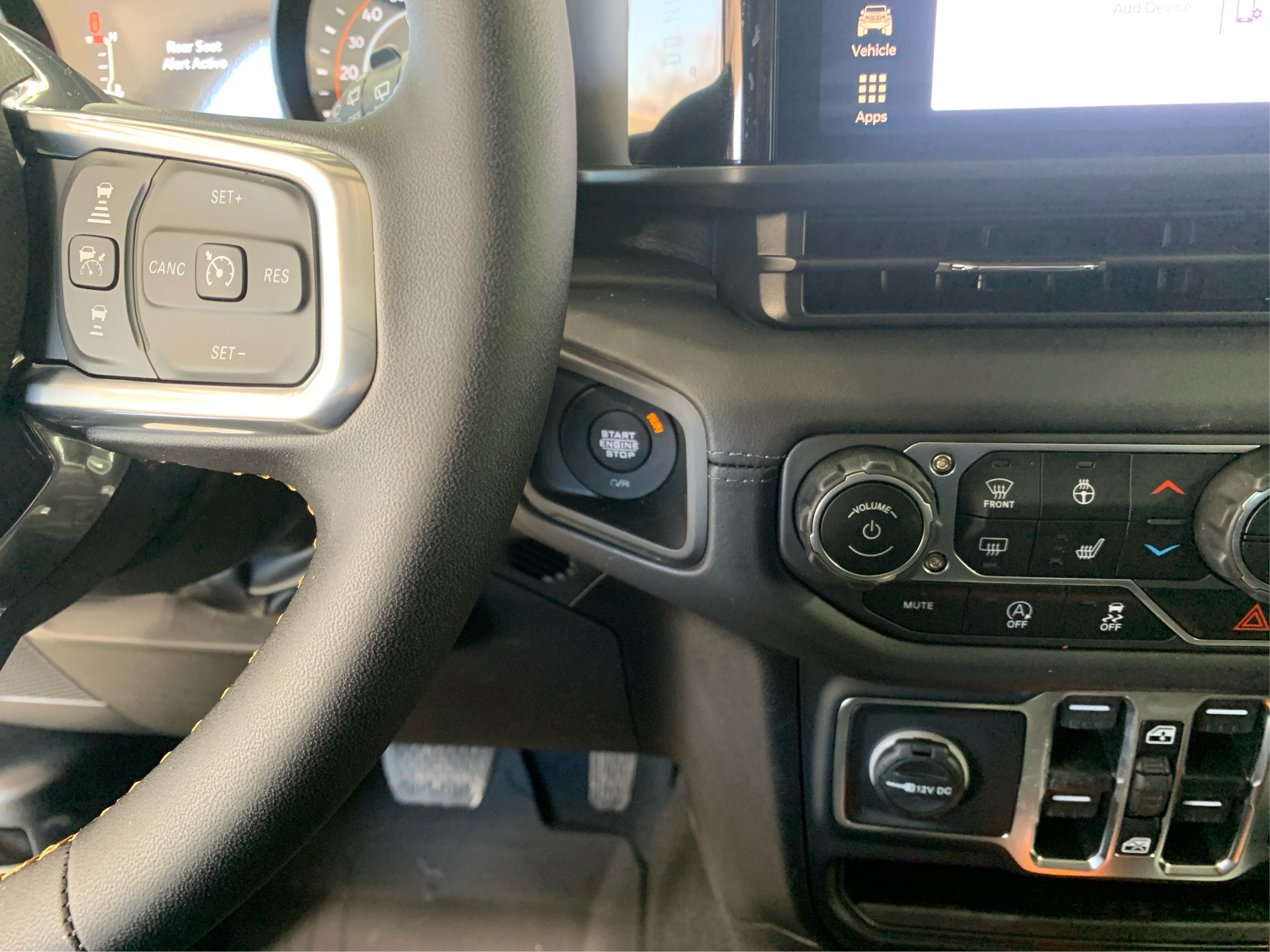 2025 Jeep Wrangler Sahara photo 10