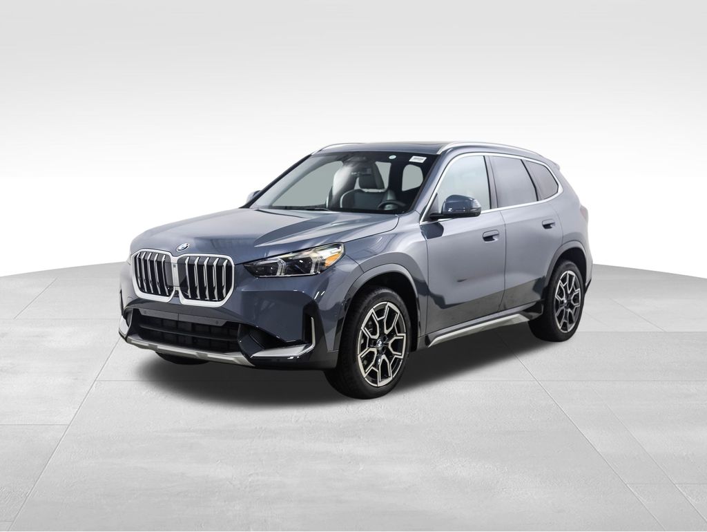 2026 BMW X1 28i's photo