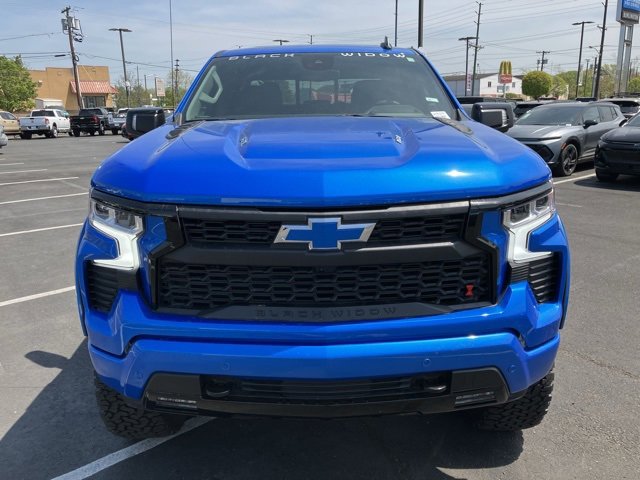 2025 Chevrolet Silverado 1500 RST photo 2