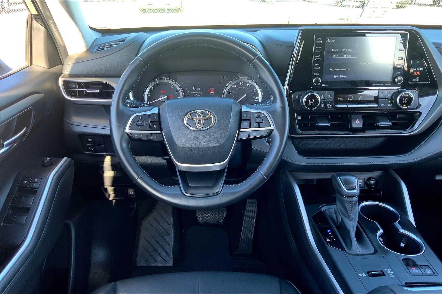 2022 Toyota Highlander XLE photo 5
