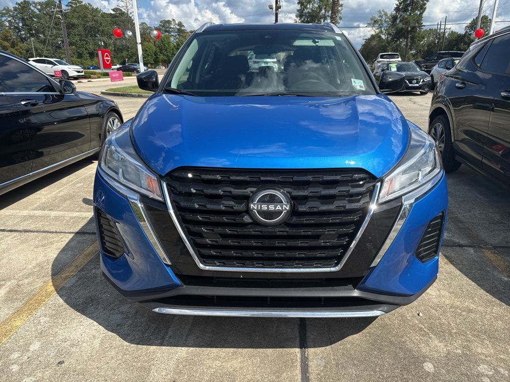 2023 Nissan Kicks SV photo 2