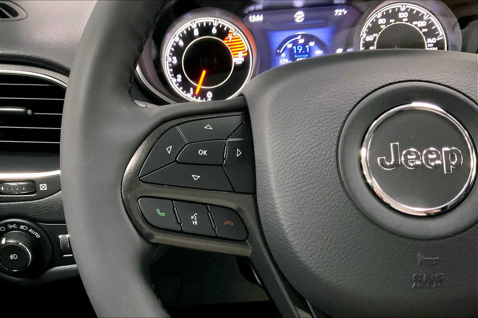 2022 Jeep Cherokee Trailhawk photo 25