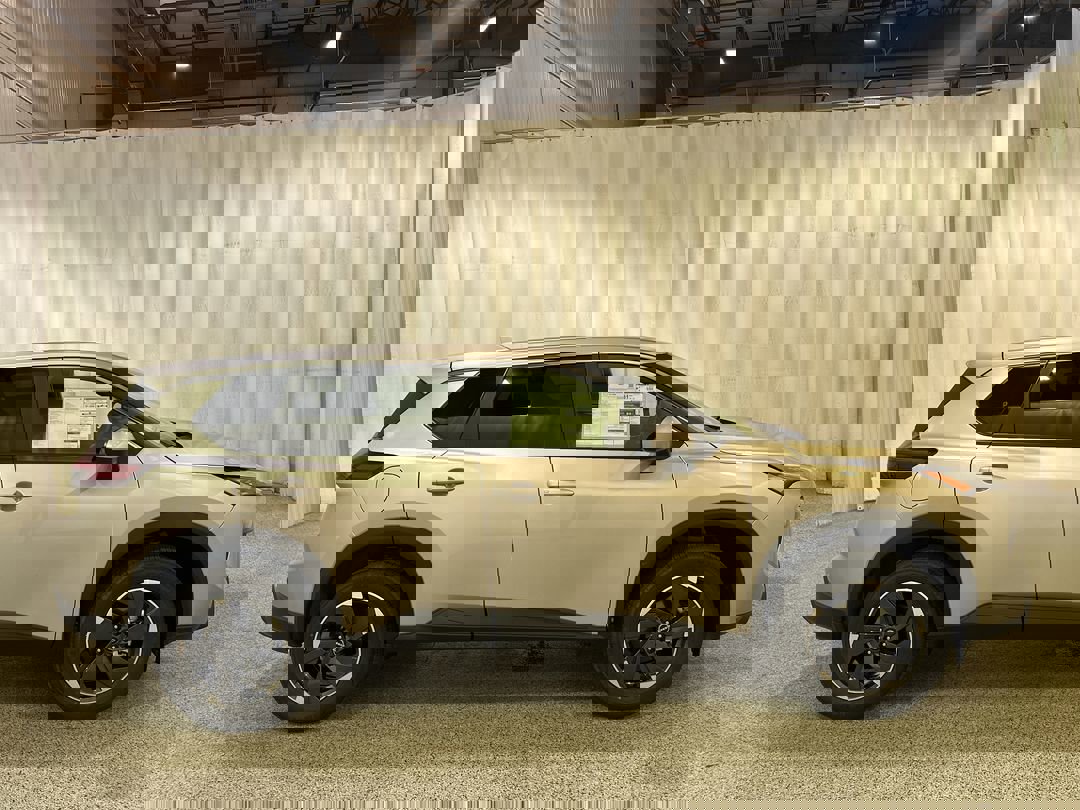 2026 Nissan Rogue SV photo 2