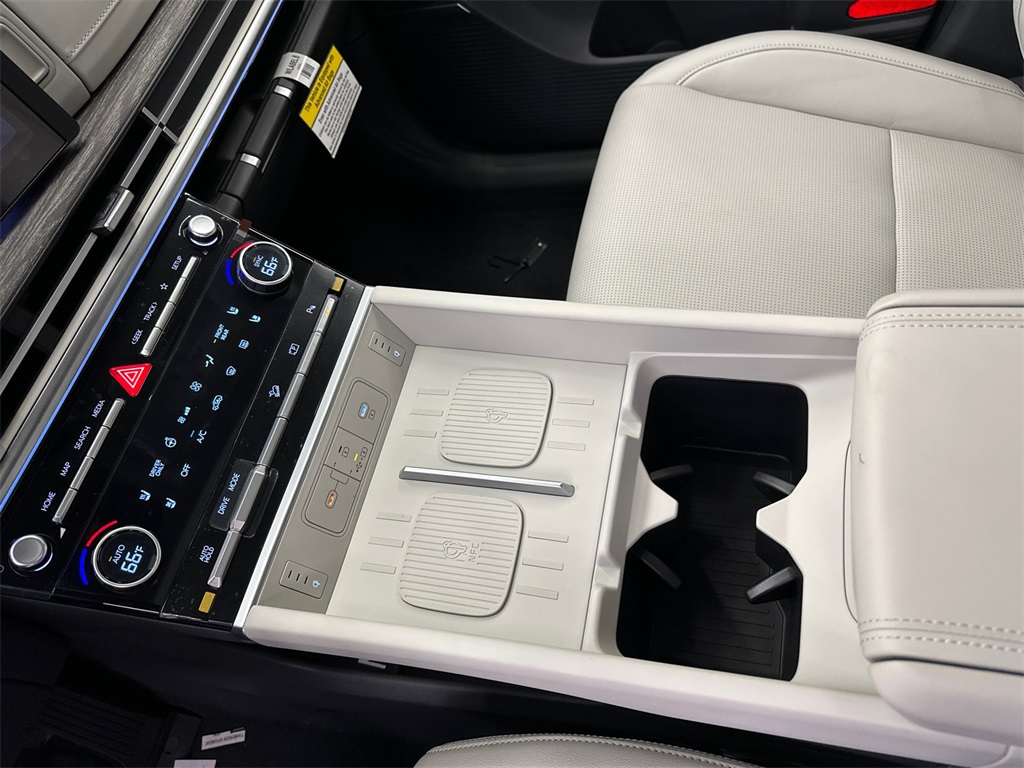 2026 Hyundai Santa Fe Limited photo 32