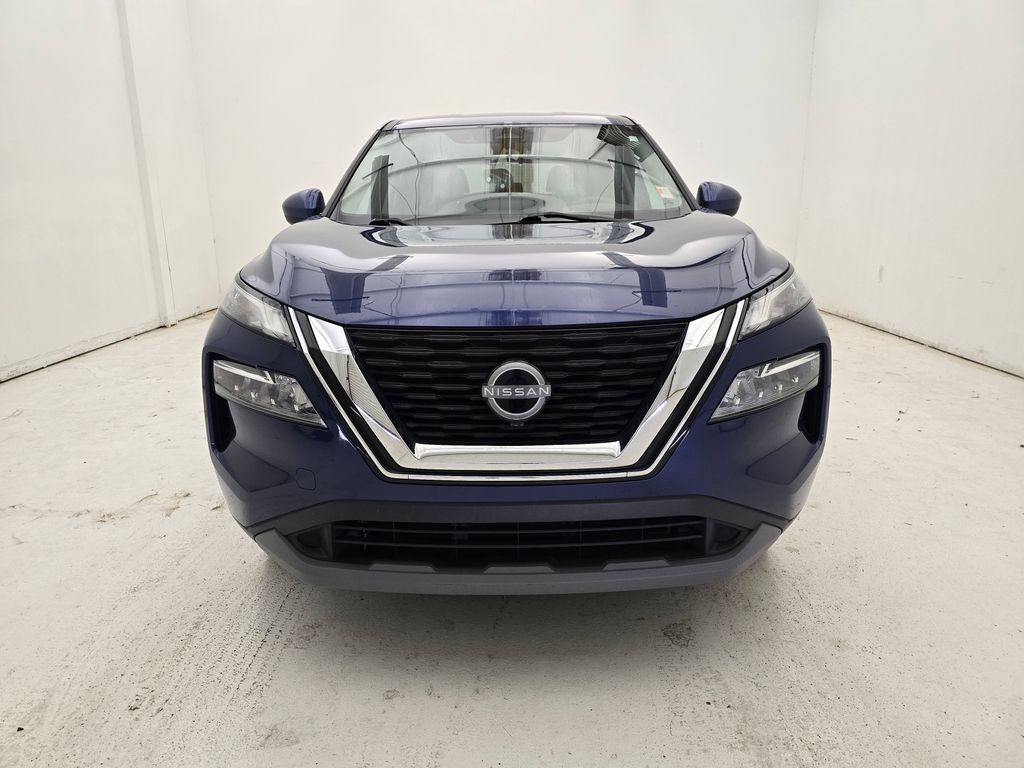 2023 Nissan Rogue SV photo 2