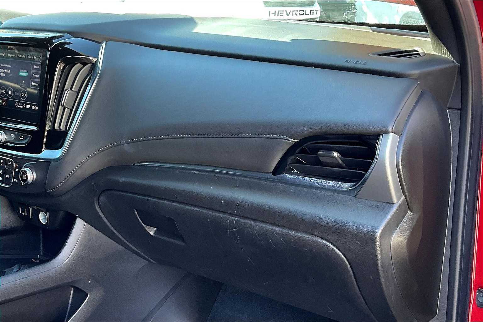 2023 Chevrolet Traverse Cloth photo 14