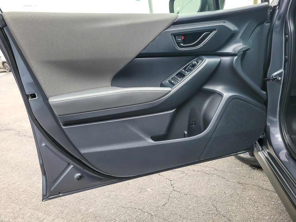 2024 SUBARU CROSSTREK - Image 17