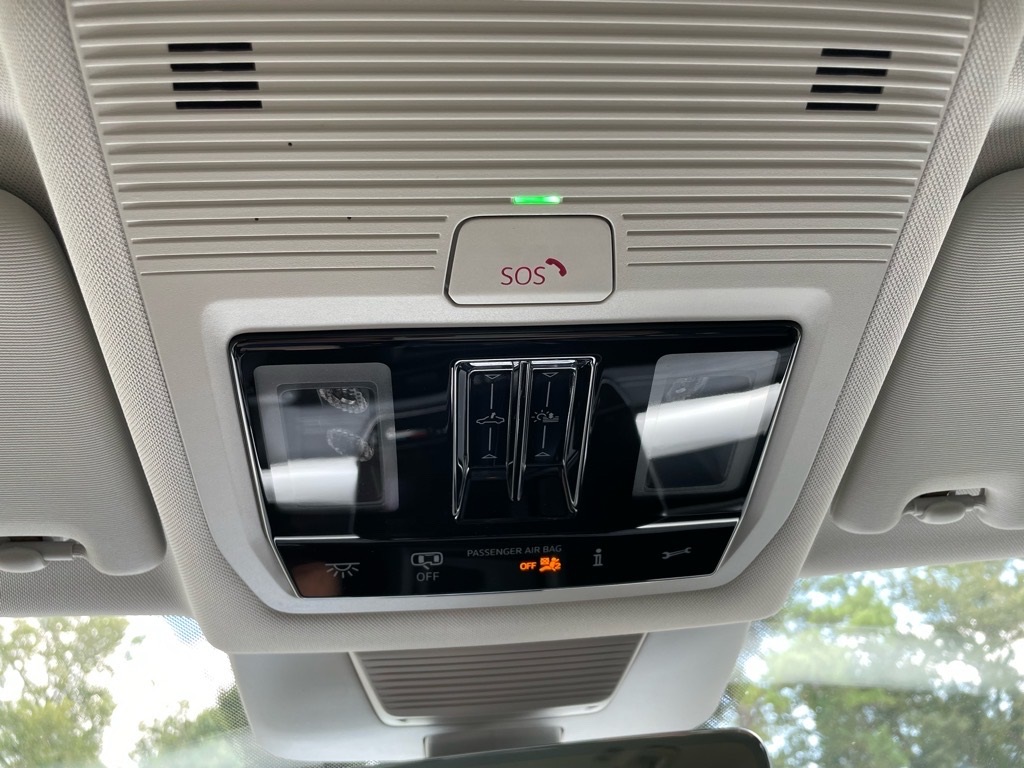 2025 Volkswagen Tiguan SE photo 16