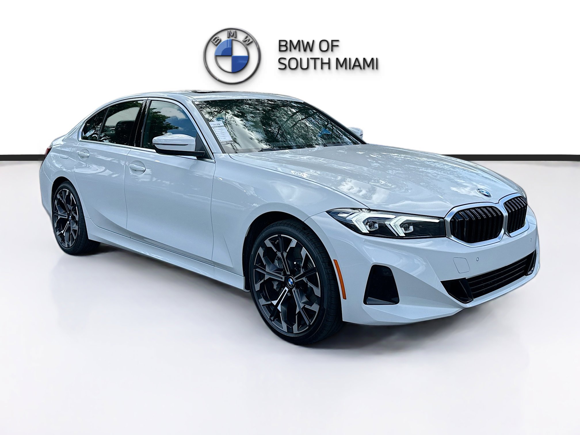 2026 BMW 3 Series 330i's photo