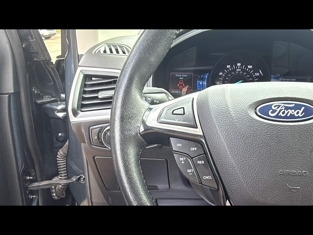 2023 Ford Edge SEL photo 11