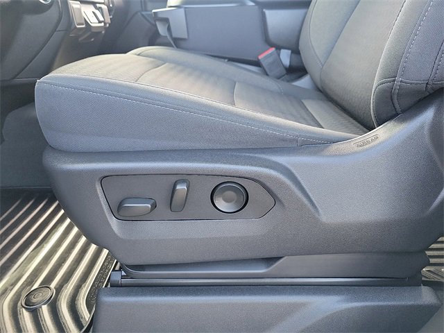 2025 Chevrolet Silverado 1500 Custom photo 21