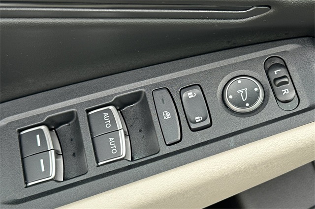 2025 Honda Accord SE photo 12