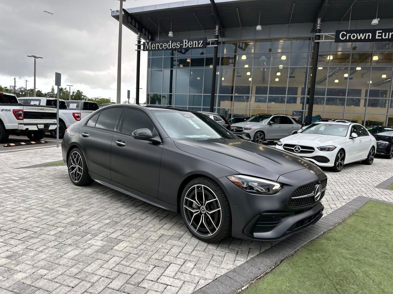 2025 Mercedes Benz C 300 Sedan photo 2