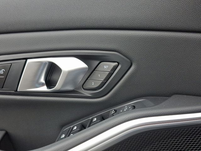 2025 Bmw 330i xDrive photo 19