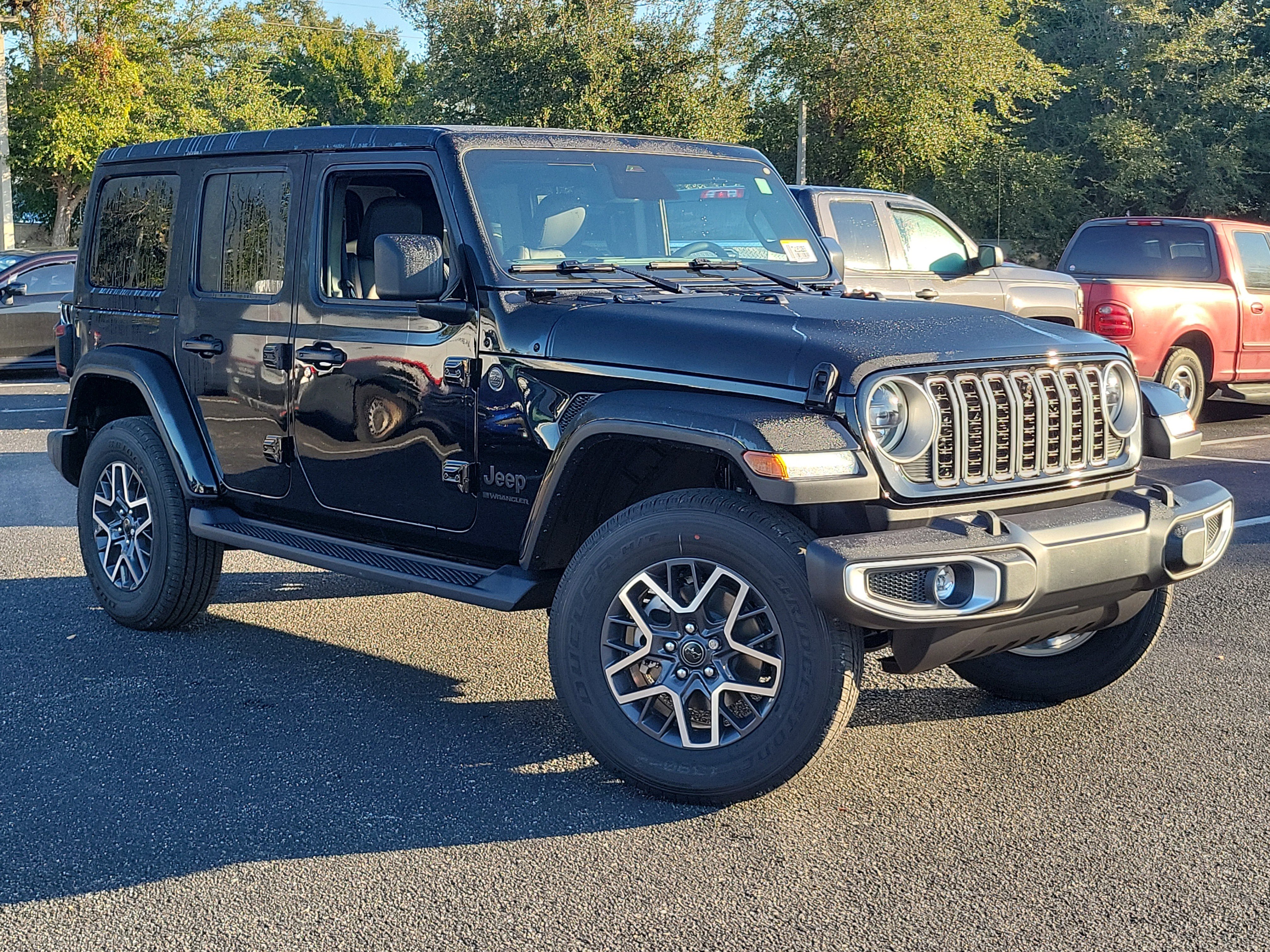 2026 Jeep Wrangler 4-Door Sahara's photo