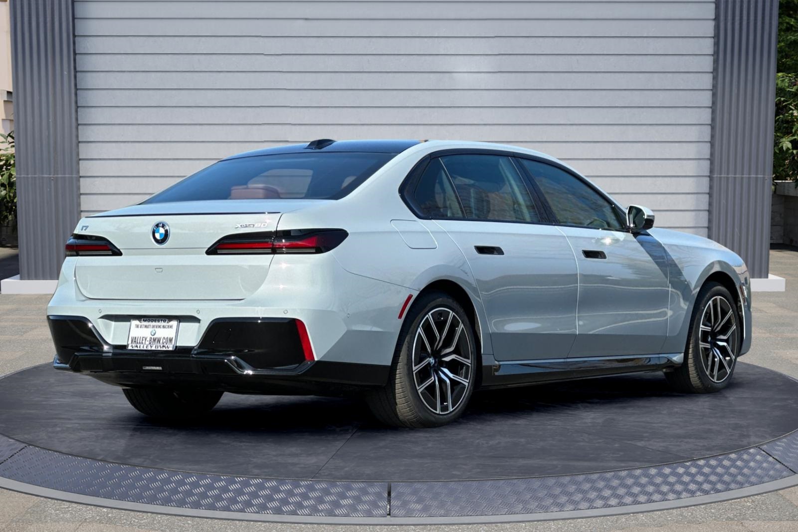 2025 Bmw i7 xDrive60 photo 4