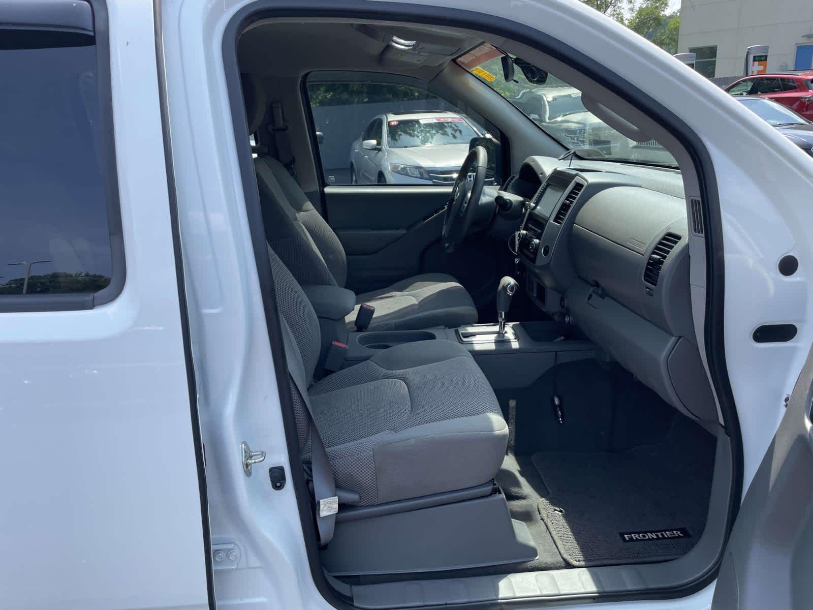 2019 Nissan Frontier SV photo 13