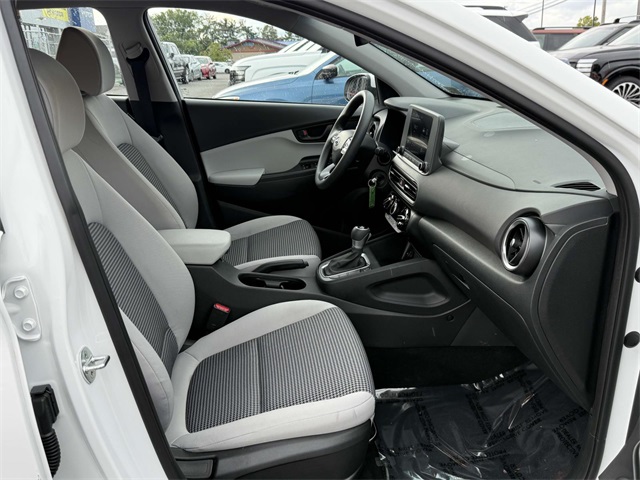 2023 Hyundai Kona SE photo 8