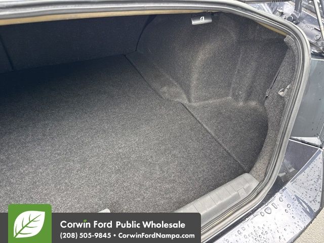 2013 Subaru Legacy 2.5i photo 31