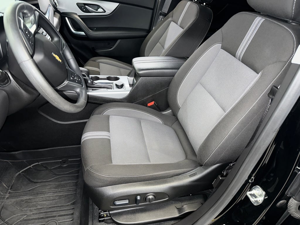 2024 Chevrolet Blazer 2LT photo 2