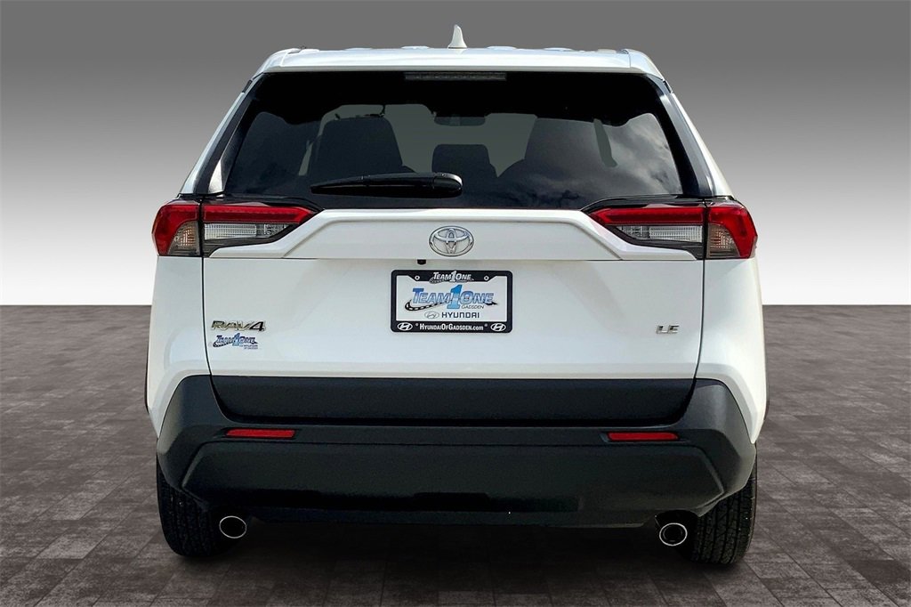 2025 Toyota RAV4 LE photo 3