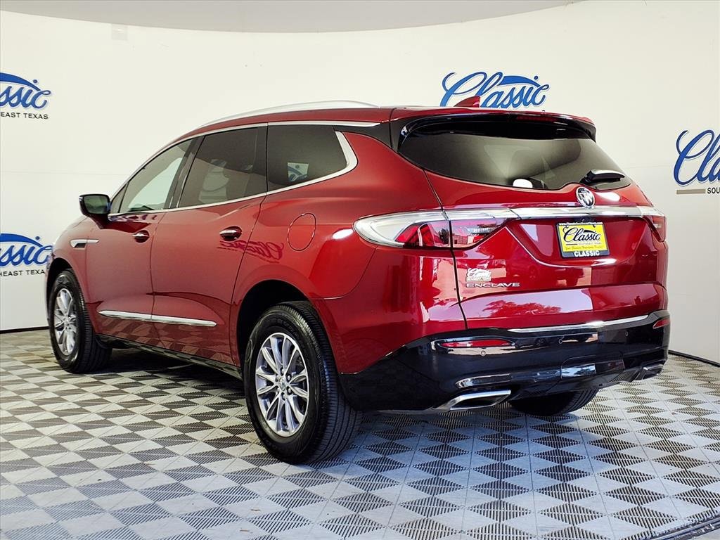 2024 Buick Enclave Premium photo 2