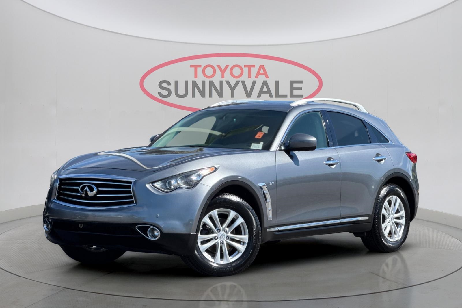 2016 INFINITI QX70